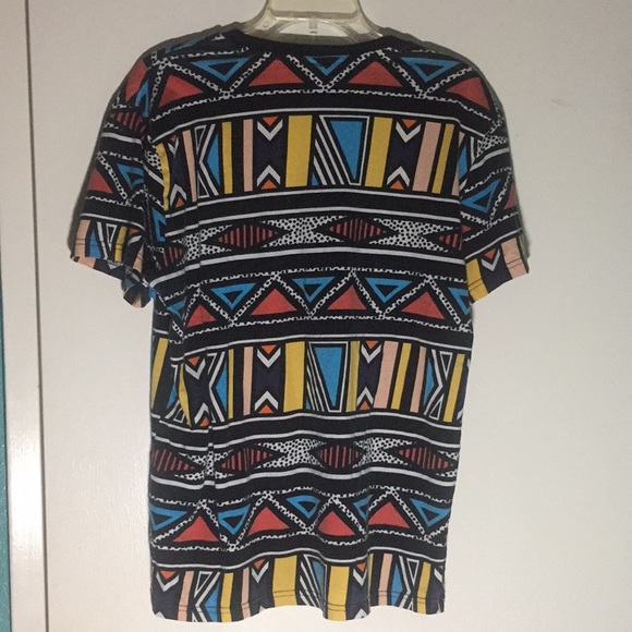 H&M Tribal Pattern Tee - Picture 2 of 2